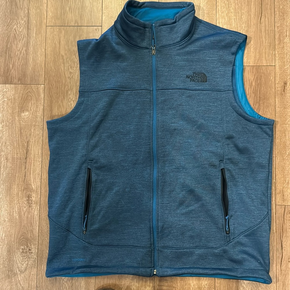 The North Face Mens Vest.  Excellent condition
